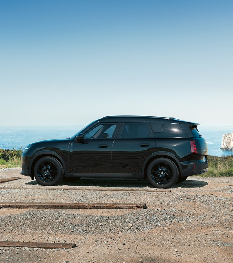 Edición MINI Countryman 100 % Eléctrico Blackyard